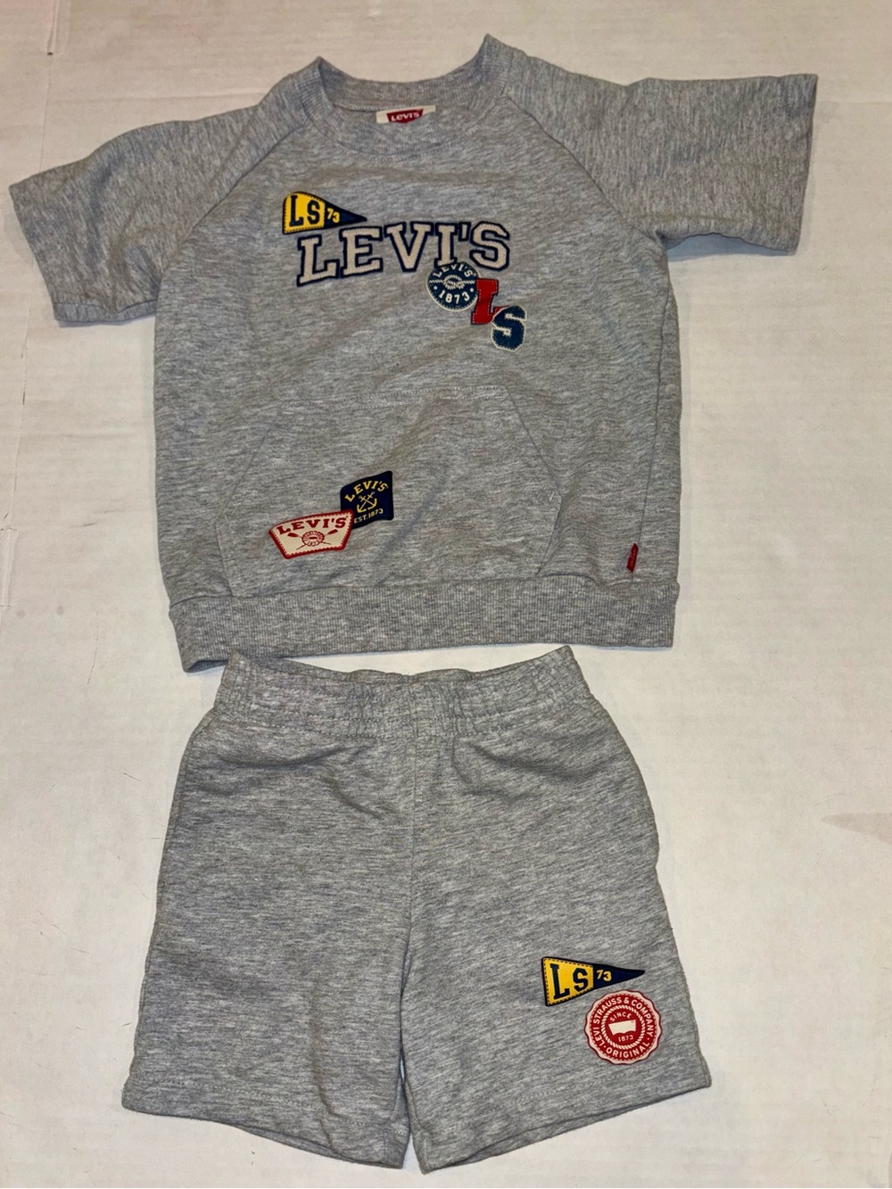 Levi's Kids Heather Gray Logo Patch Shorts